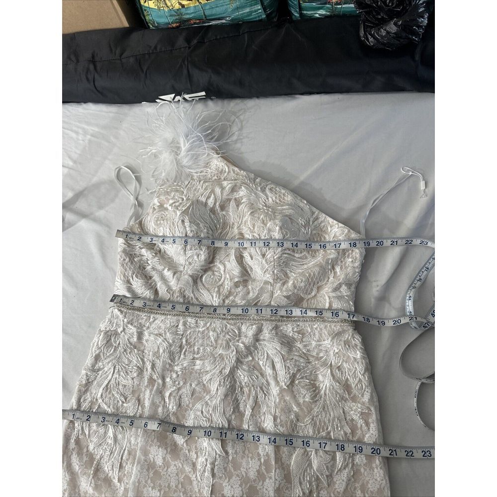 NEW $798 Mac Duggal [ 12‎ ] Lace Embellished Feather One Shoulder Gown Ivory - Picture 4 of 16